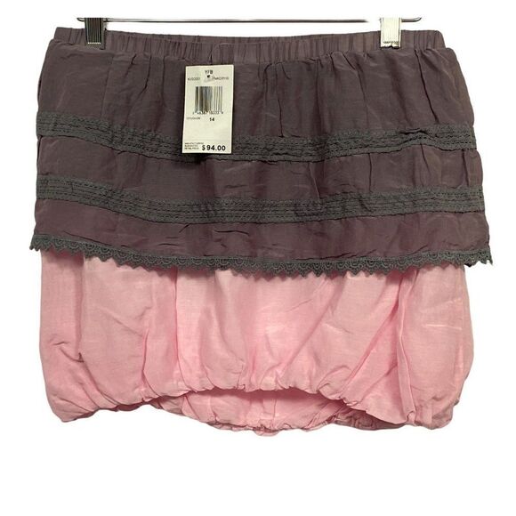 Mini Young Fabulous & Broke Girls 14 Grey and Pink Bubble Top Crochet Detail NEW - Picture 2 of 3